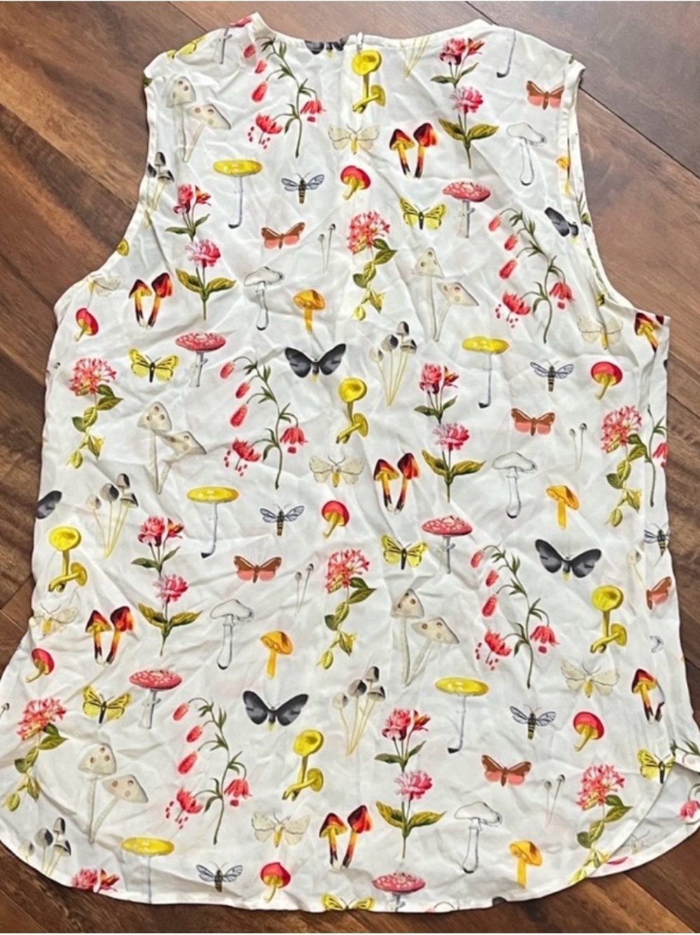 Equipment Femme Floral Print Sleeveless Silk Top Blouse Size M - Picture 4 of 6